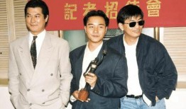 香港记者爆料娱乐圈是谁,娱乐圈惊天内幕曝光！