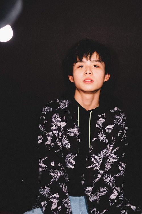 娱乐圈吃瓜专辑图片高清,高清图片带你领略明星幕后生活